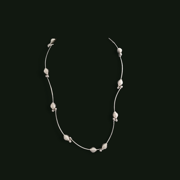 unbranded Jewelry - Silver Beaded Choker